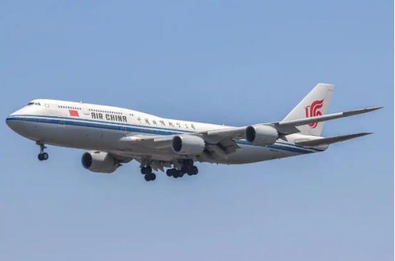 中国国际航空正式宣布，
 
3月5日，中国国际航空正式宣布：重启飞往沙特阿拉伯的