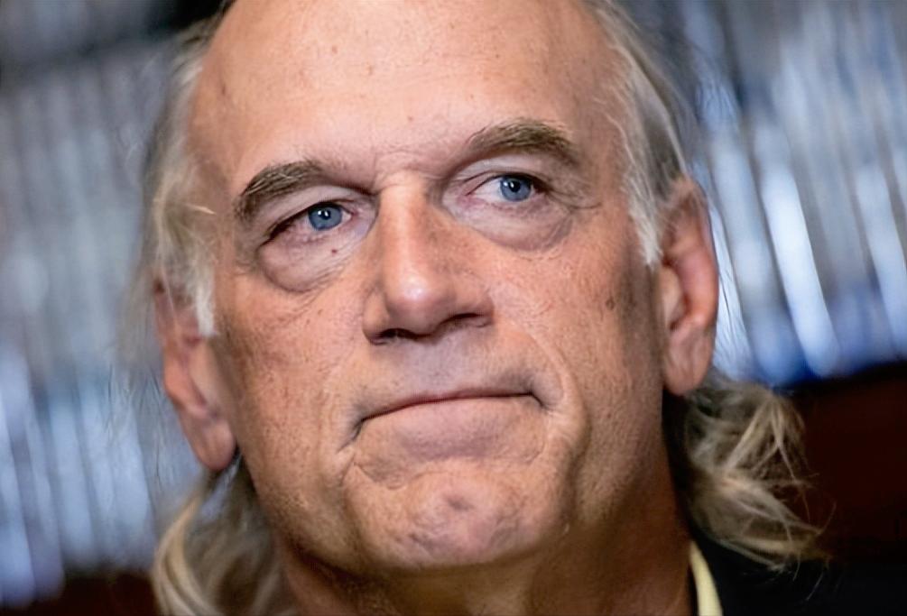 最近美国这位大爷火了！74岁的老爷子怒怼美国本国现状，一句话几乎炸翻全网“别再吹