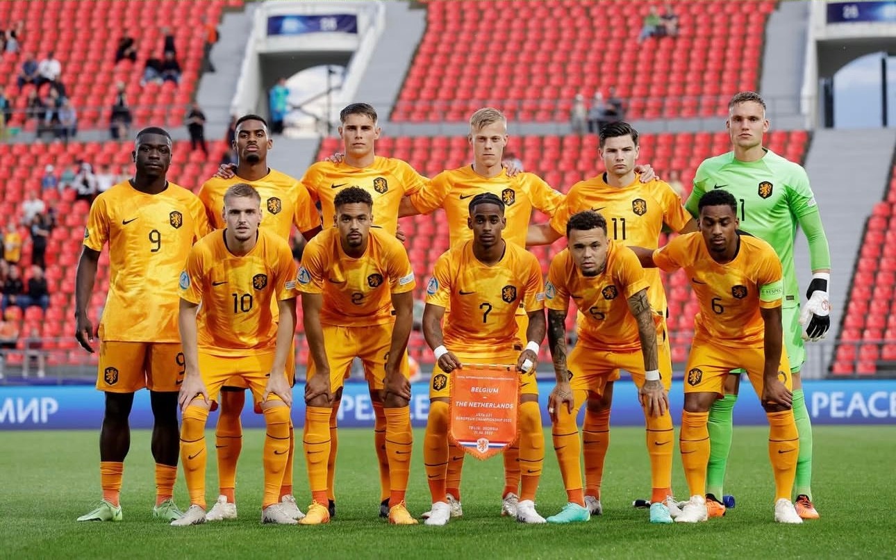 💎🦁2023年6月对阵比利时U21的11位荷兰U21首发球员中，有10人最后