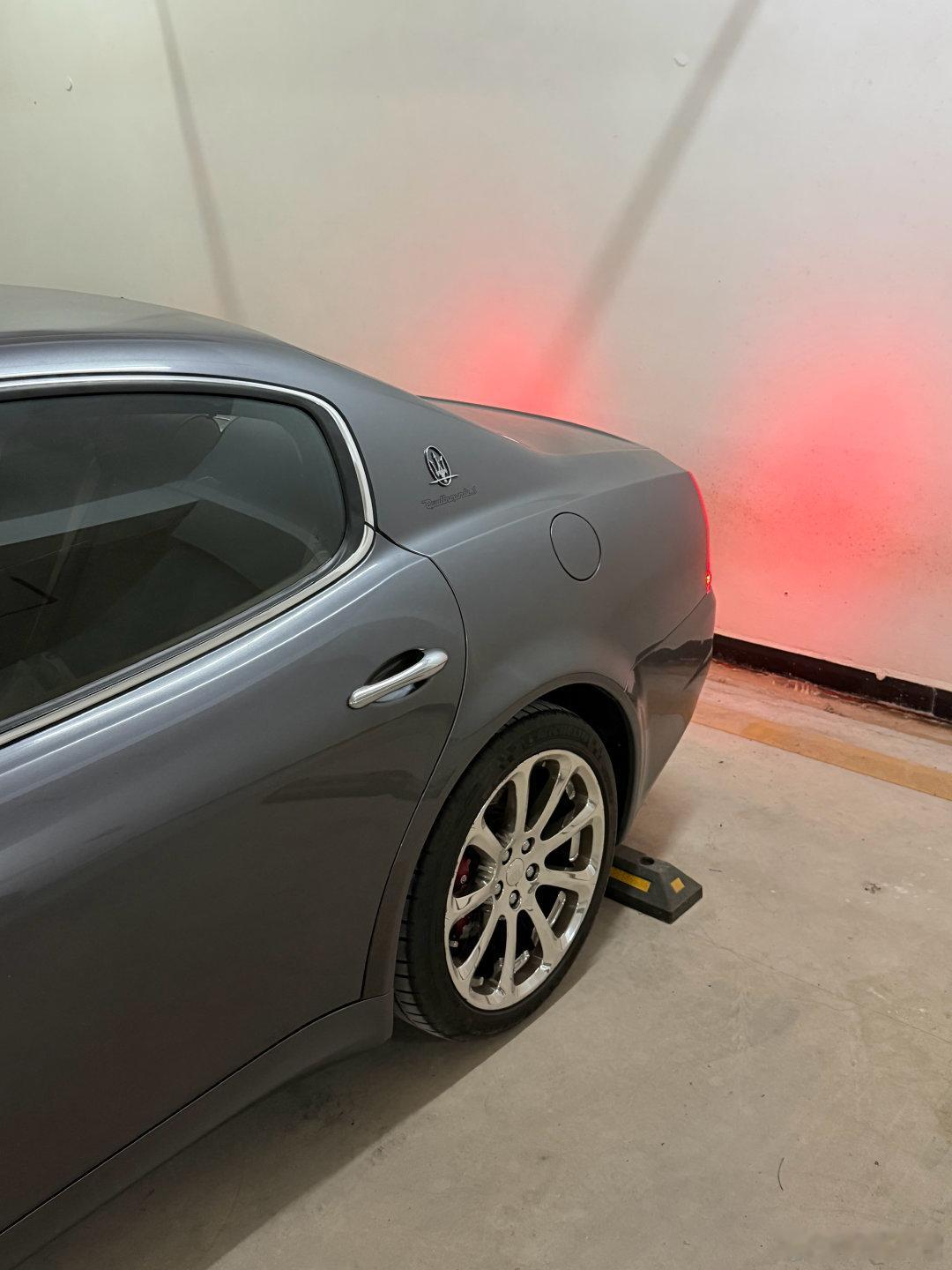 这台总裁的表现其实挺出乎我的意料的，今天给它过了粤A牌，5万公里的一手4.7值得