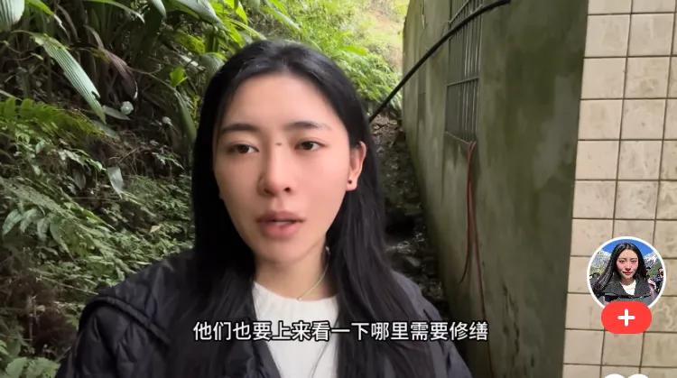 楼小贝昨天把外婆的房子里外都视频给网友们看，这个房子已经没有修缮的意义，人家危房