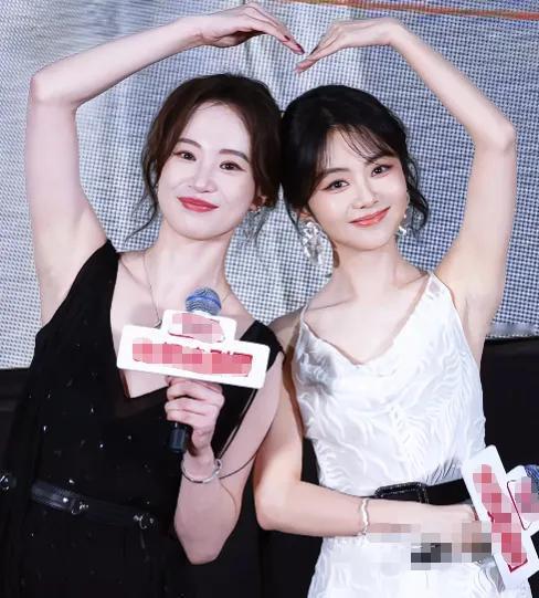 李梦长得好看我不反驳，
谭松韵长得娃娃脸我也不反驳，
我就是有点想不明白，为什么
