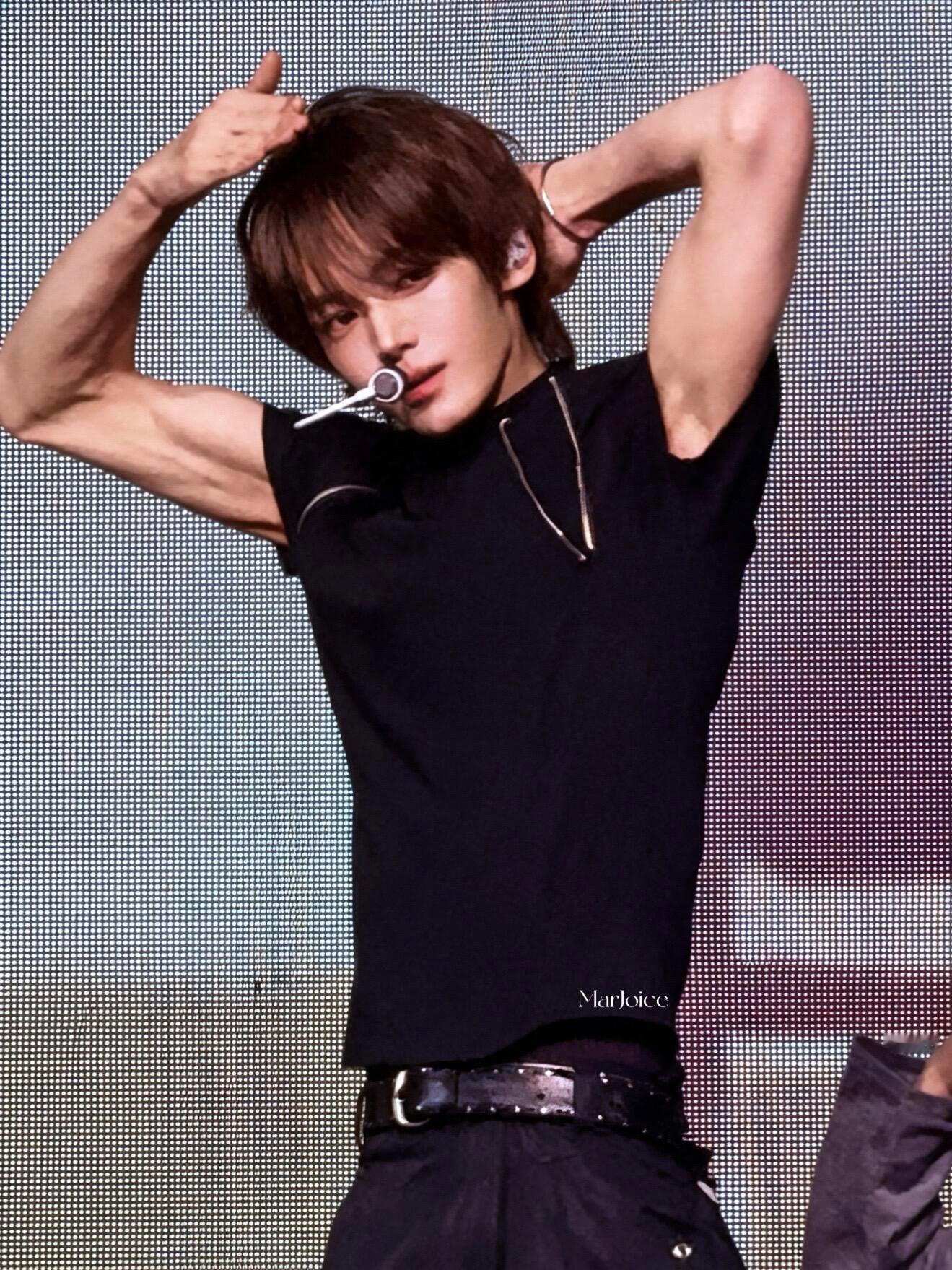 【韩振】居然是肌肉巨兔来的૮⸝⸝o̴̶̷᷄ ·̭ o̴̶̷̥᷅⸝⸝ა TWS回归