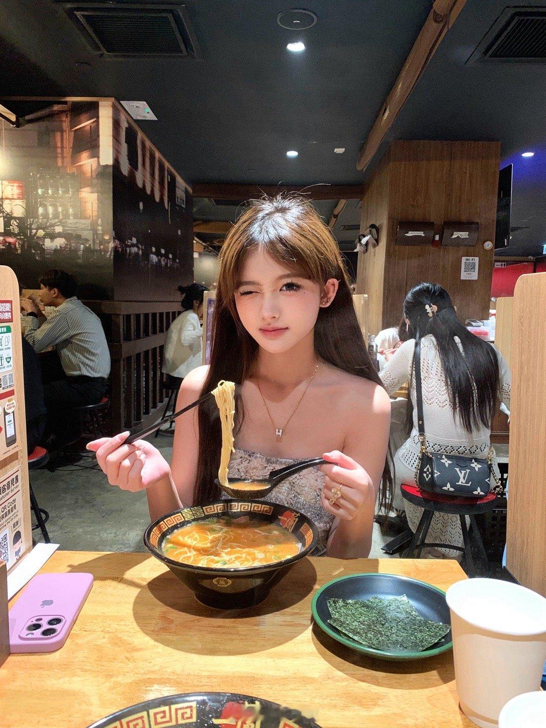 生活拖拉記🍜（觉得自己也囤照片也挺厉害的 居然攒了两个月…！！  ​​​