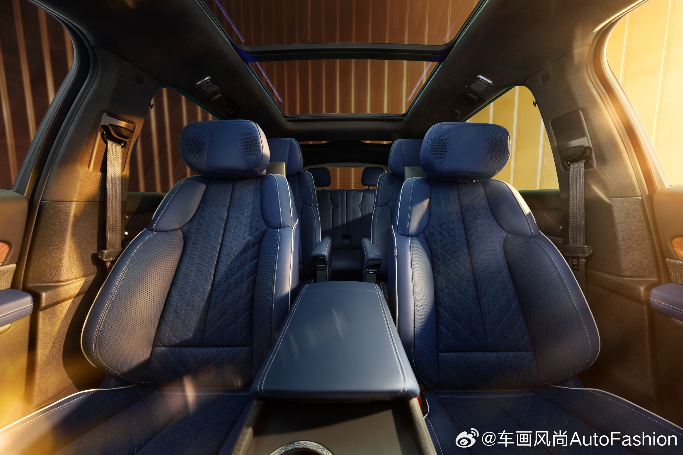 【凯迪拉克凯威德重磅亮相凯迪拉克·星之夜】3月11日，在F1中国大奖赛即将轰鸣起