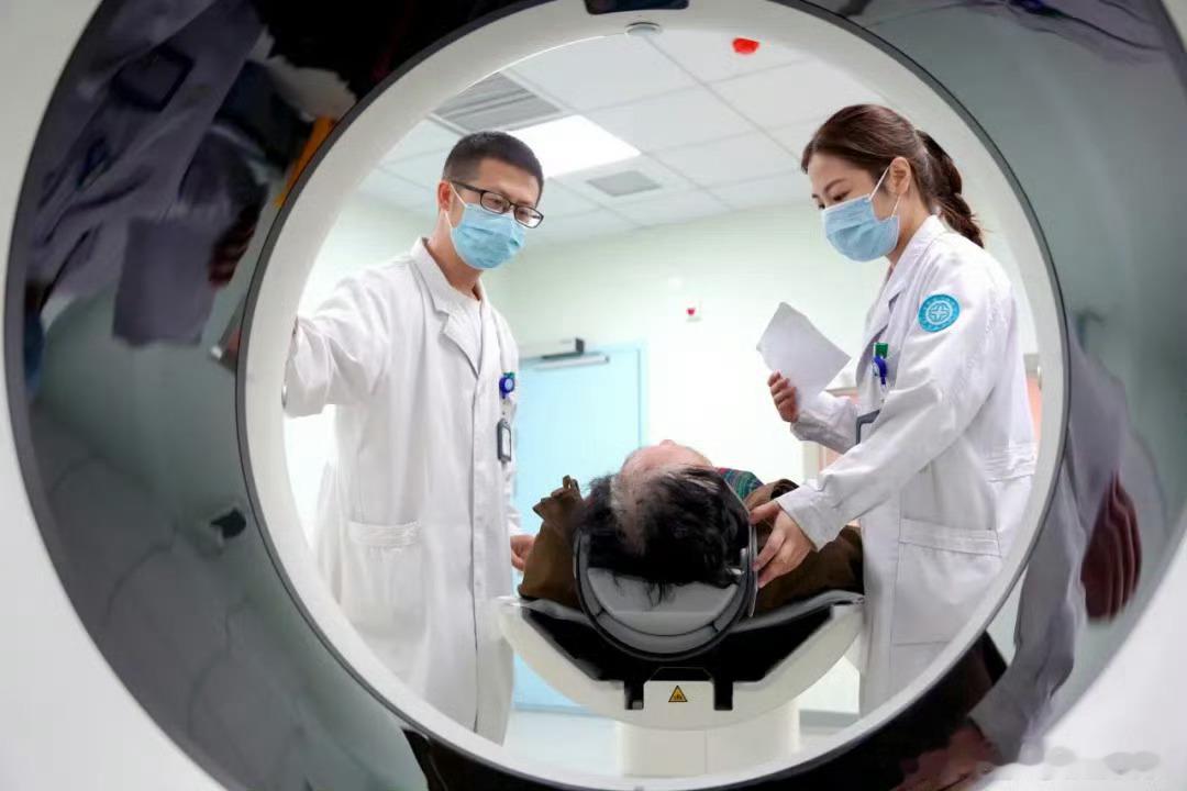 多学科齐发力让台州6旬老汉重获新生台州多学科联手救回62岁胆管癌老人！3D腹腔镜