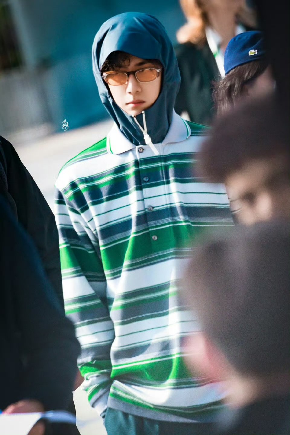 王一博下了你的班上你的班王一博巴黎时装周最忙的艺人 王一博下了你的班上你的班，巴