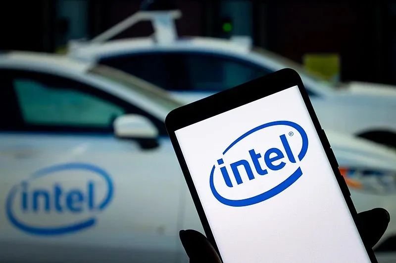 车市热门[超话] 英特尔（NASDAQ：INTC）拟裁撤汽车业务部。目前，全球有