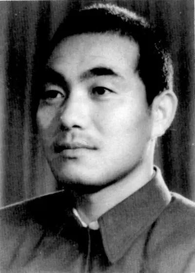 长影老兵白英宽：战火淬炼演技，94岁走完百年光影路
 
白英宽（1928年-20