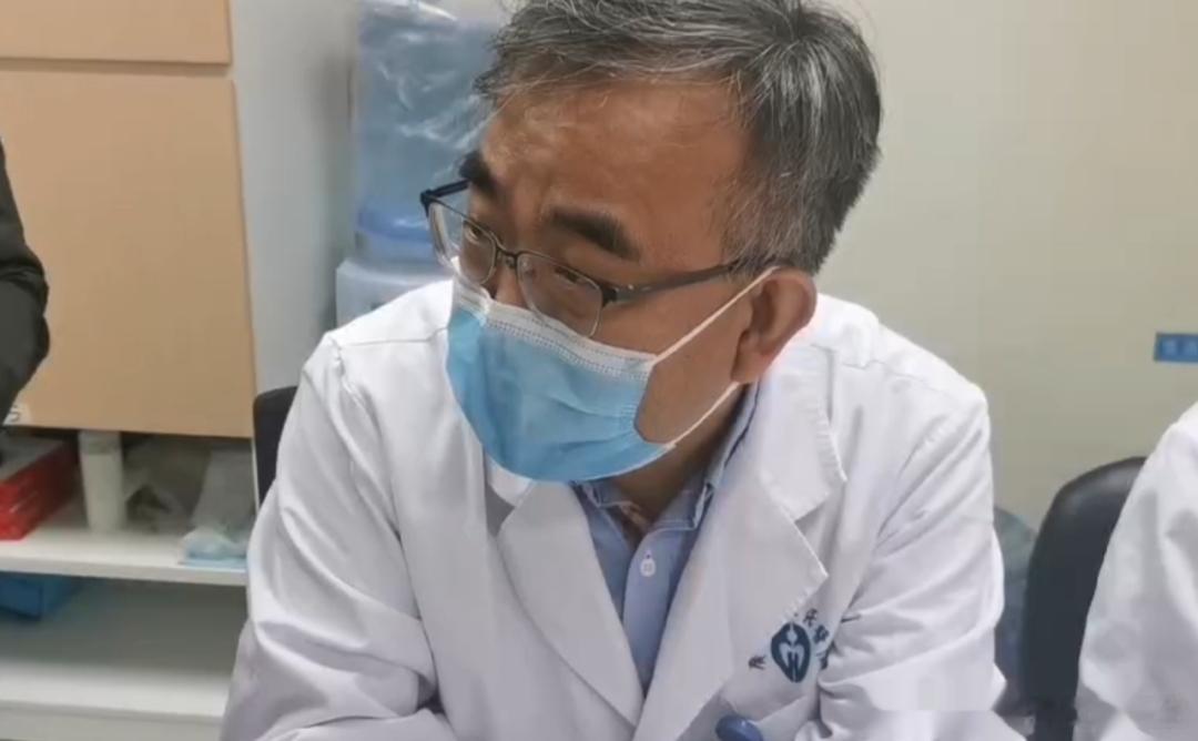 肺结节良性几率多大？据调查，高危人群筛查中1/4可以发现肺结节，但其中90%以上
