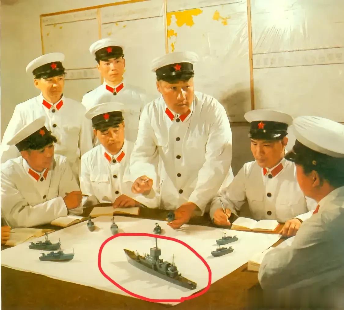 1968年，中国人民解放军海军在推演一举击沉美国一万六千吨的核动力巡洋舰。

1