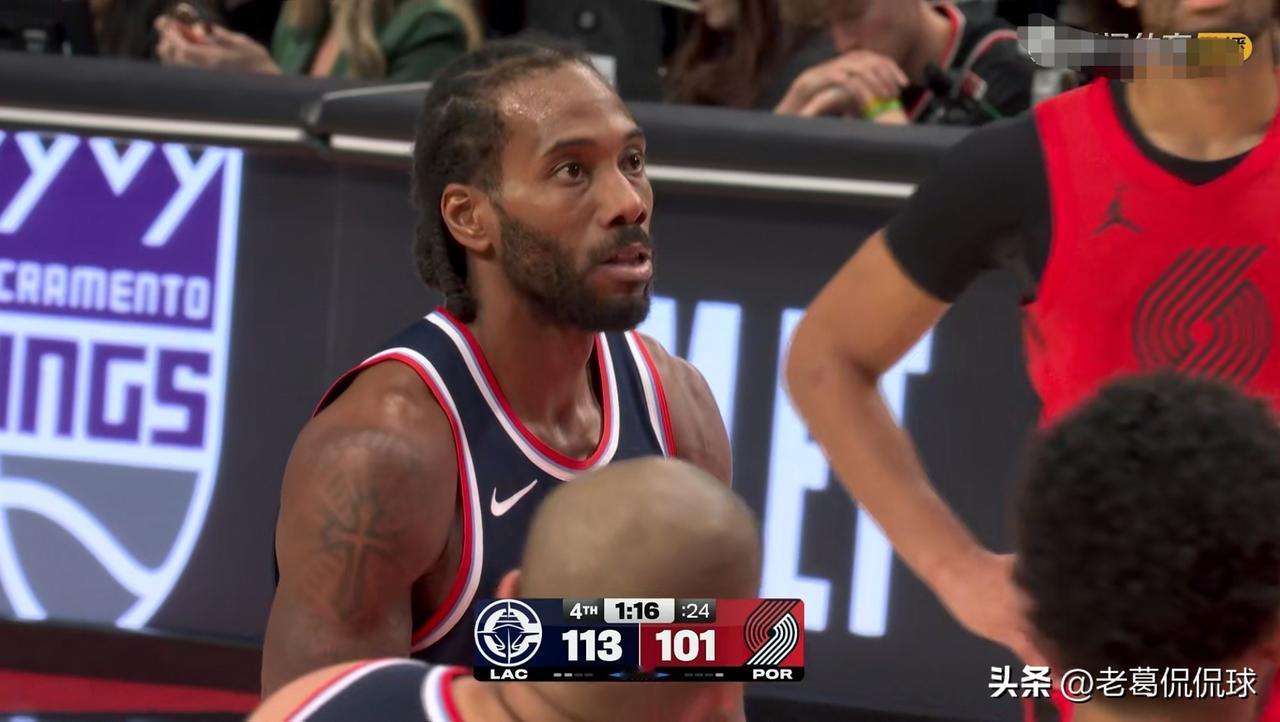 快船当家球星伦纳德真是太反常了！虽然今天快船在客场以119：103大胜开拓者喜迎