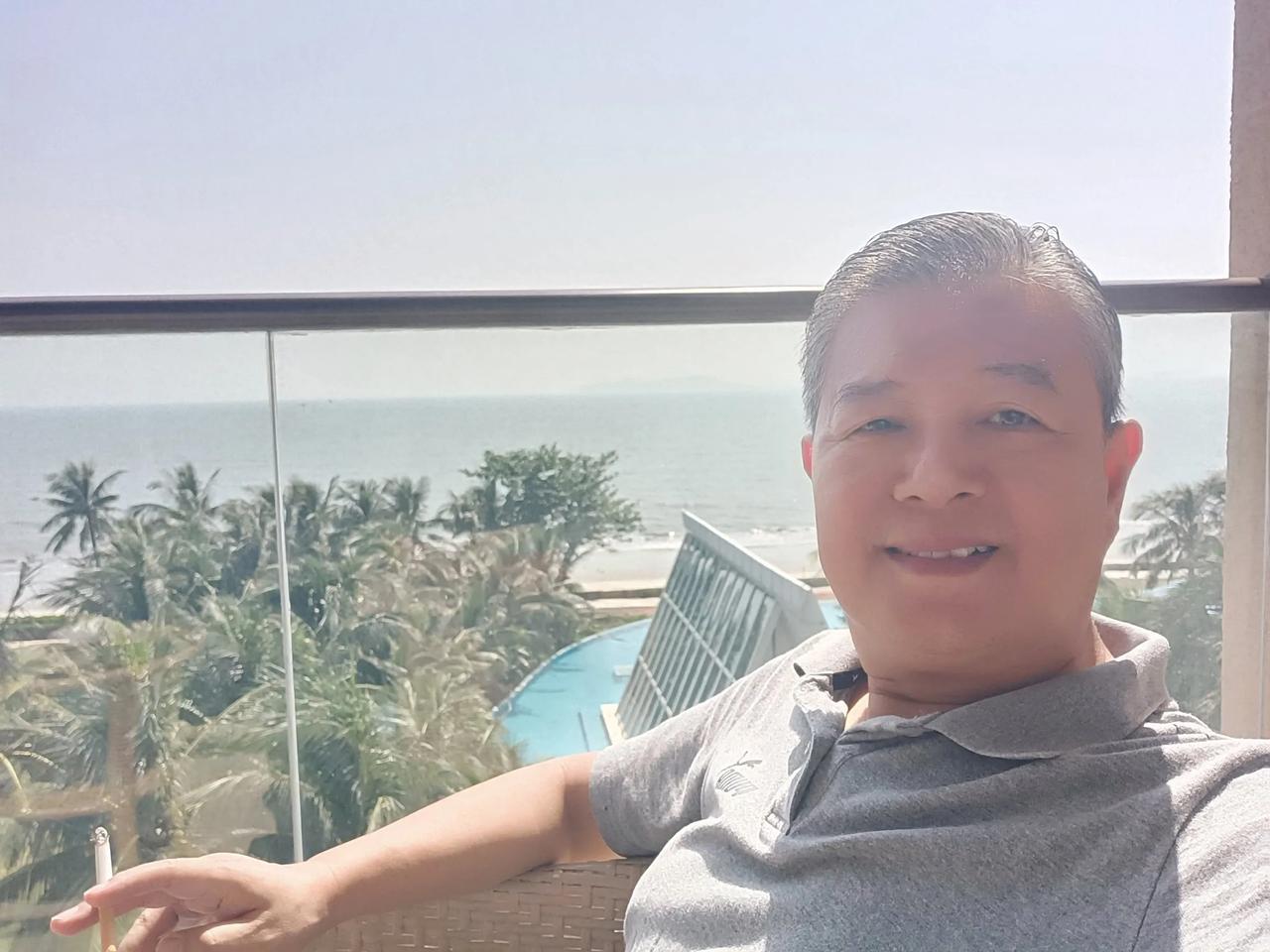 #你关心国家大事吗？#在不影响自己工作的前提下，会关注国家大事，但不会过多的关心
