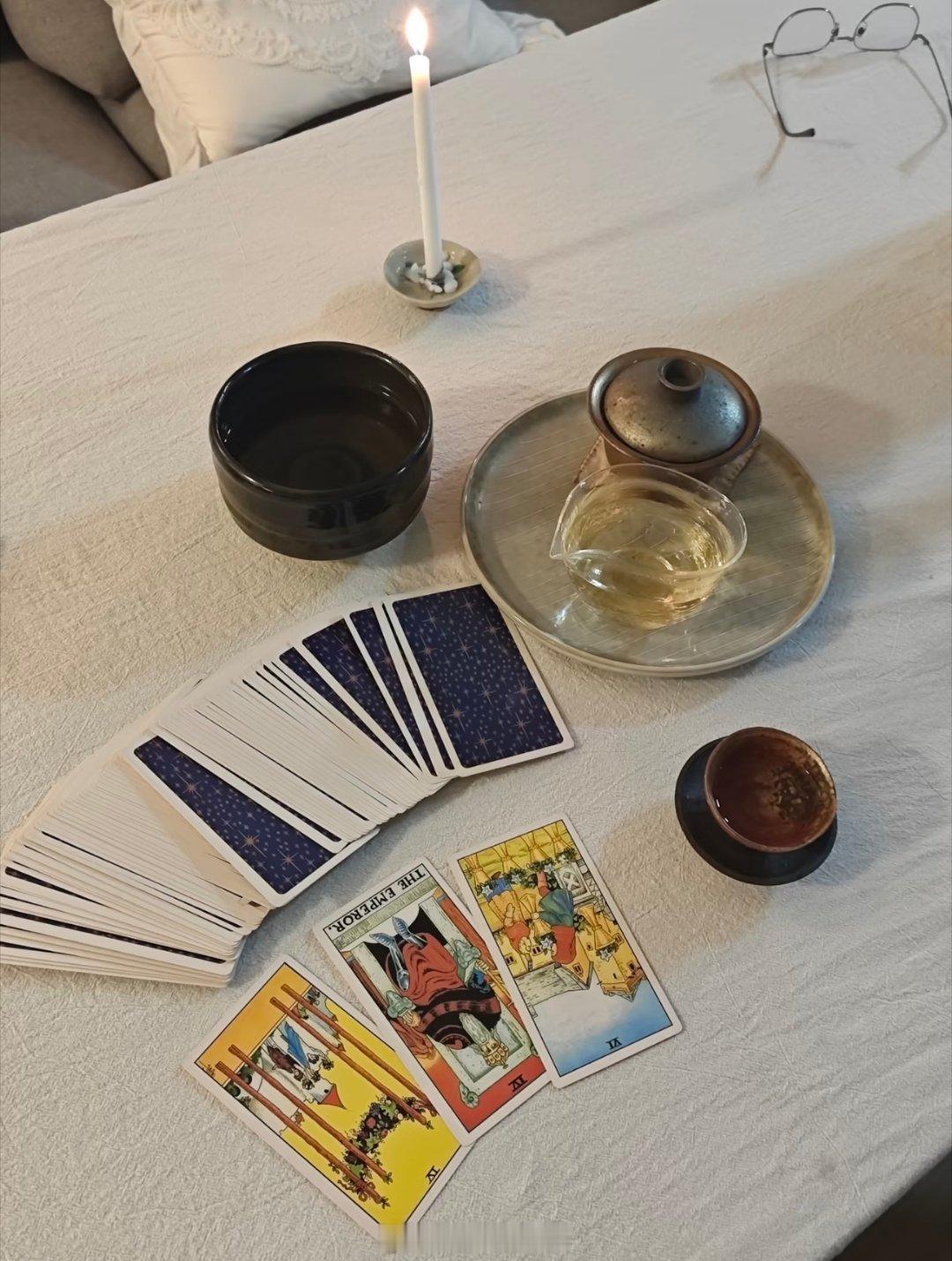 做占星师久了感觉人生没那么执着了。因为发现执着了也没有用。 