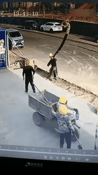 这应该是用混凝土浇筑地面的画面，明明知道这个东西震动起来的力量很大，为什么还要用