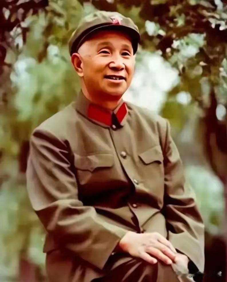1958年粟裕被免职，临走前放心不下国家边防，留下一句救命预判
 
1958年，