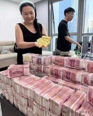 股市箴言（4）
趋势第一，现金为王。
      “趋势第一，现金为王”，这是股