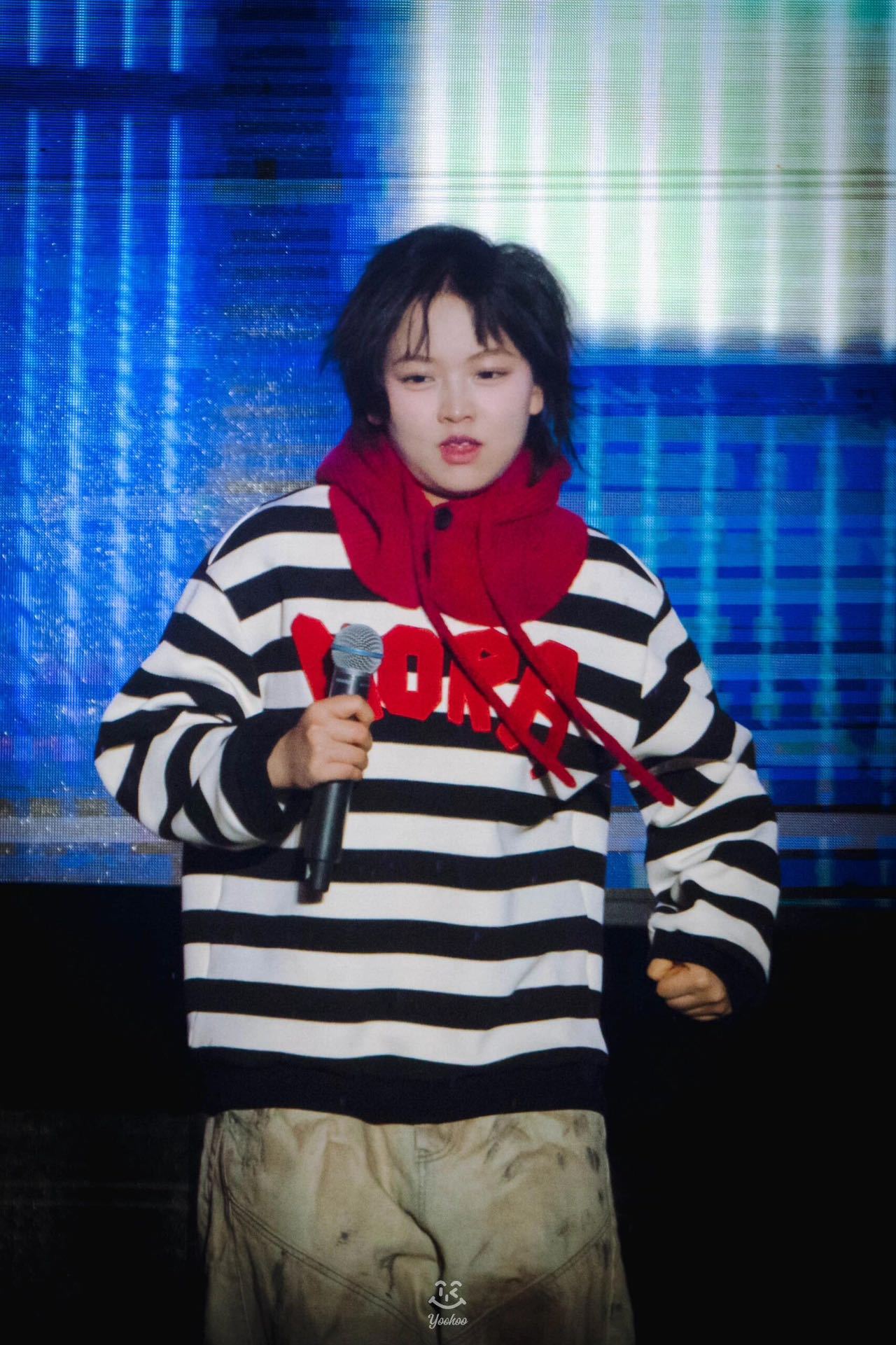 刘维拉宏桑低山臭水遇知音谁说知己一定要高山流水，低山臭水的合拍更难得。两人同频沙