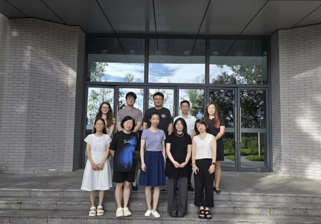 西南大学附中2026届风采教师 （二）
​英语组——声韵传情，阅见山海