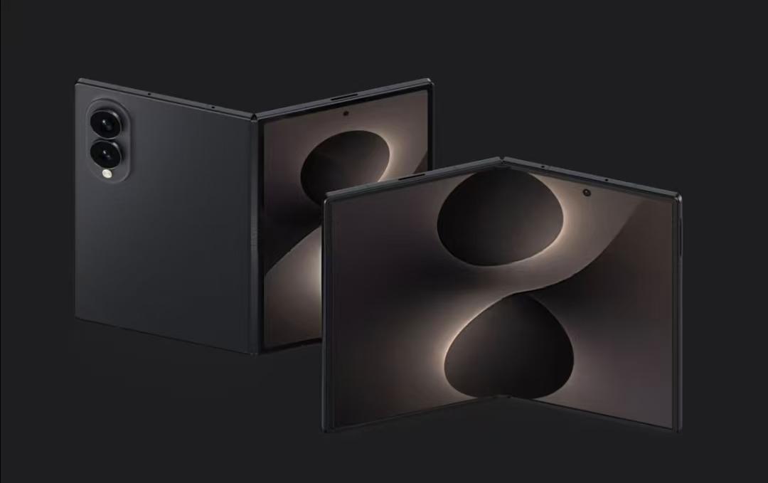 打破折叠屏悖论！三星Z Fold8偷跑：4.5mm纤薄机身，竟塞下5000mAh