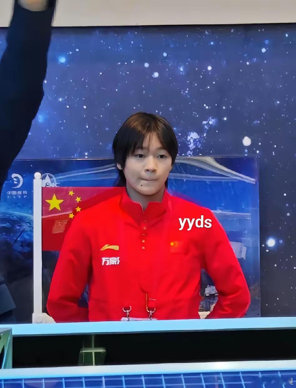 全红婵的去留牵动人心，但问题的核心并非技术。她当下最需要的，是一个专业的全方位管