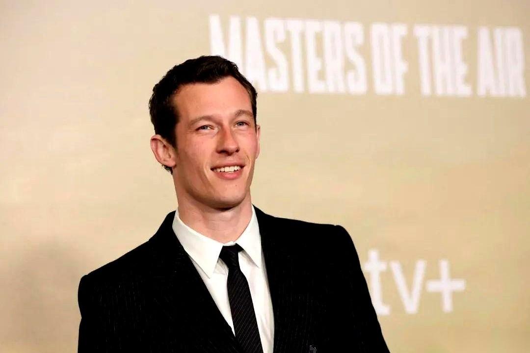 你知道最狠的人是什么样的吗？
就是那种，明明已经端上了金饭碗，他偏要亲手给砸了，