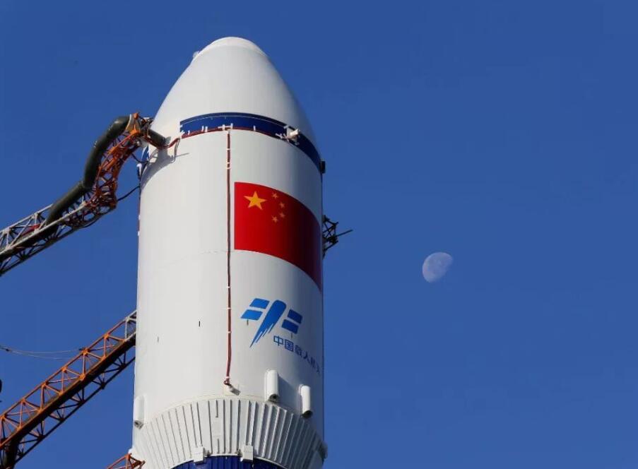 嫦娥六号刚平安到家，NASA局长口风就变了，美宇航员：压力巨大。
 
6月25日