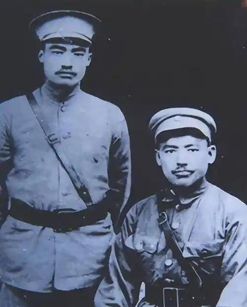 1930年，马步芳来到甘州，以训话为名，将原冯玉祥部的旅长雷振邦等二百多人骗来缴