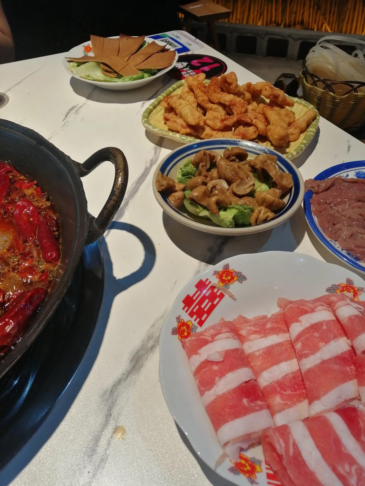 住现在的房子十七年了，房子较大，南北通透，加之本地的夏天气温本来就不是特别高，所