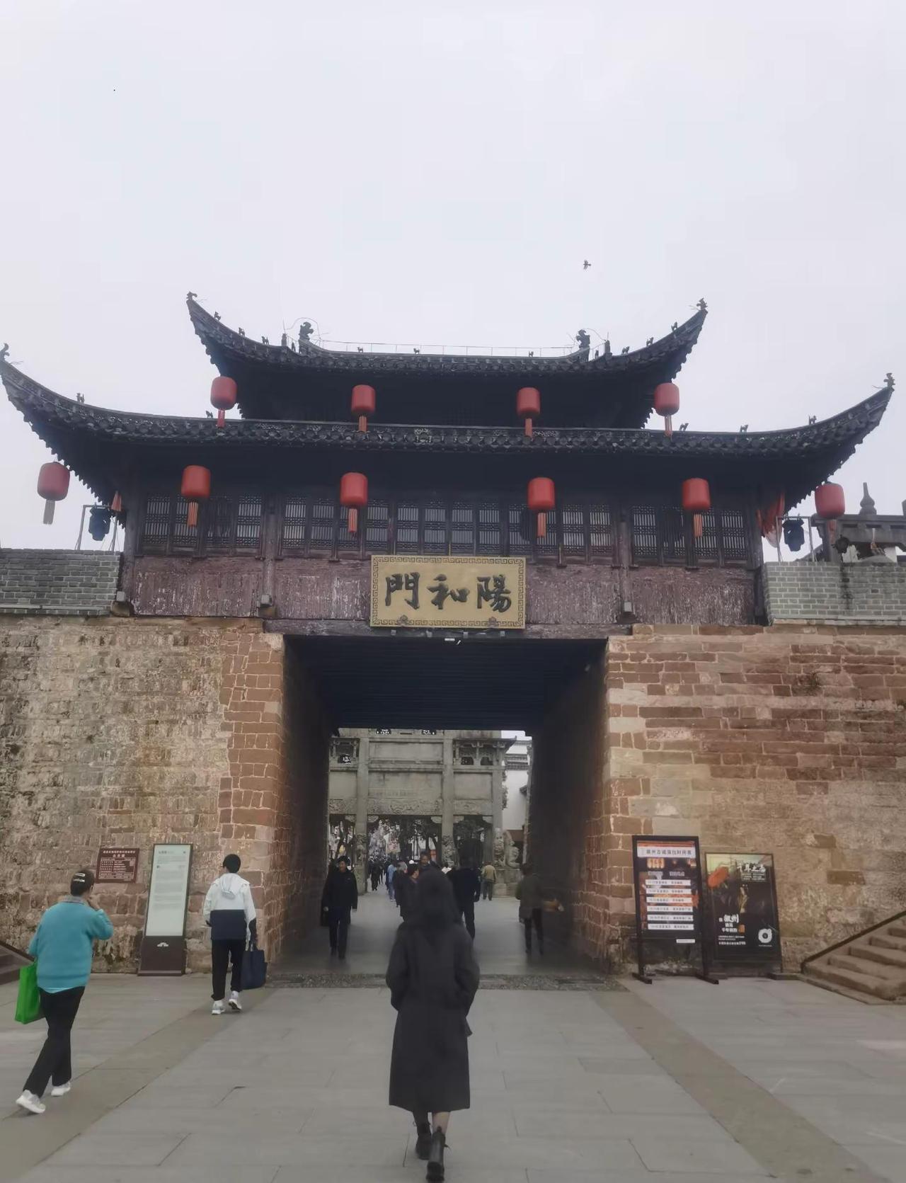 日子慢慢过，心慢慢静，自在安稳，便是晴天，