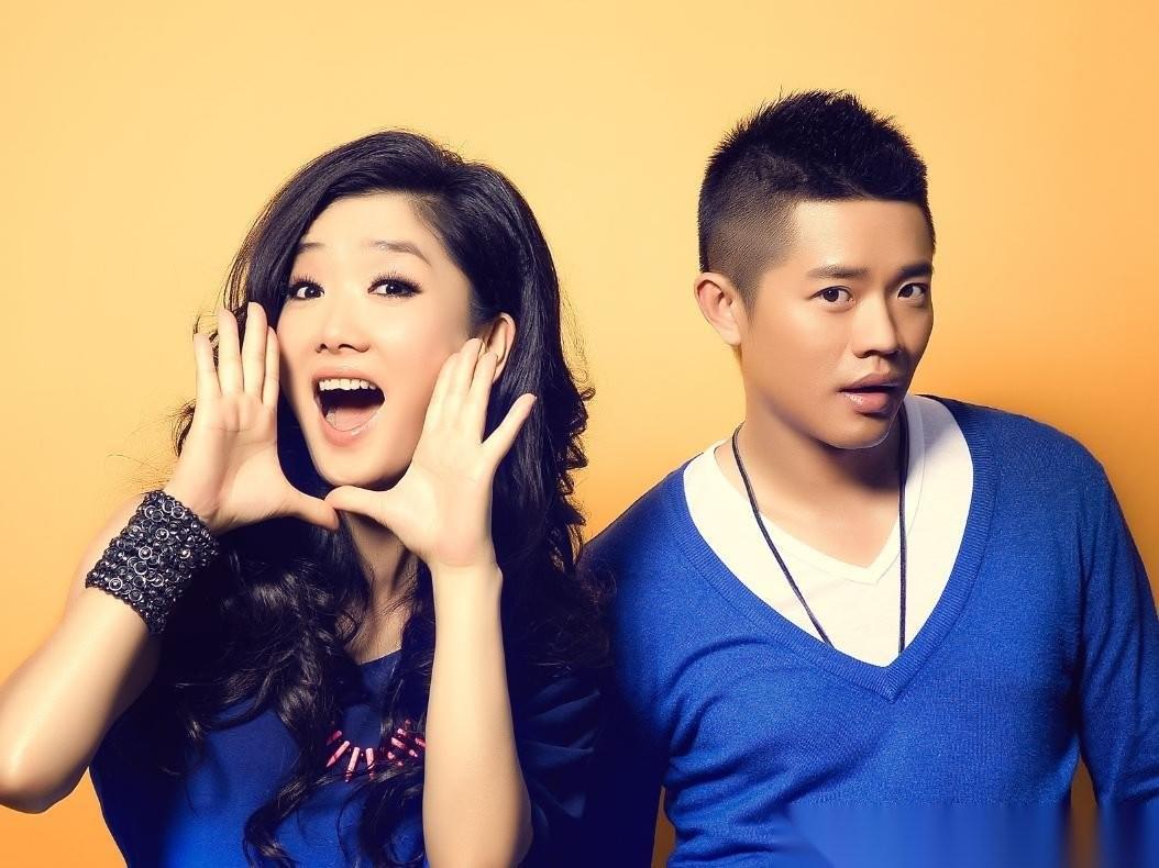 一次，主持人问曾毅：“你和玲花平时会吵架吗？”曾毅说：“吵架嘛，肯定会有的。”主