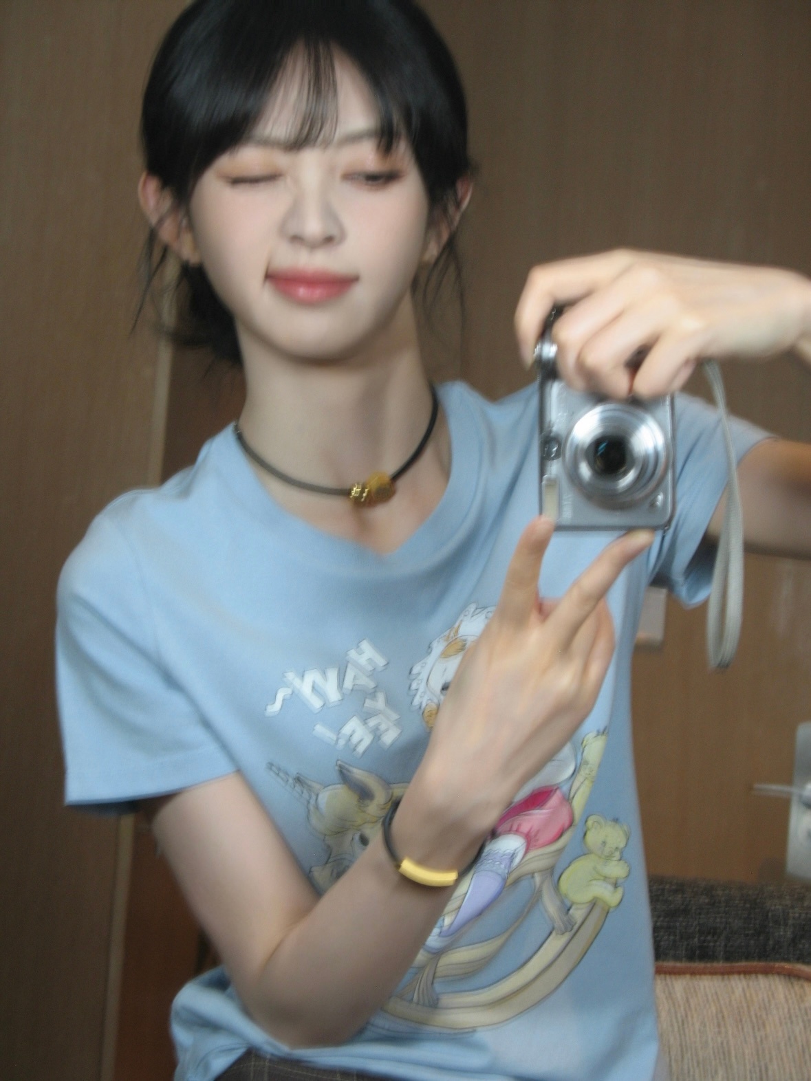 我姐姐来宠我了 