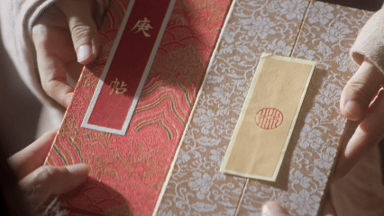 从贵女到丫鬟，只因为母亲那绝望的一换。这剧情太狠了，一下身份转换天地，看得我心都