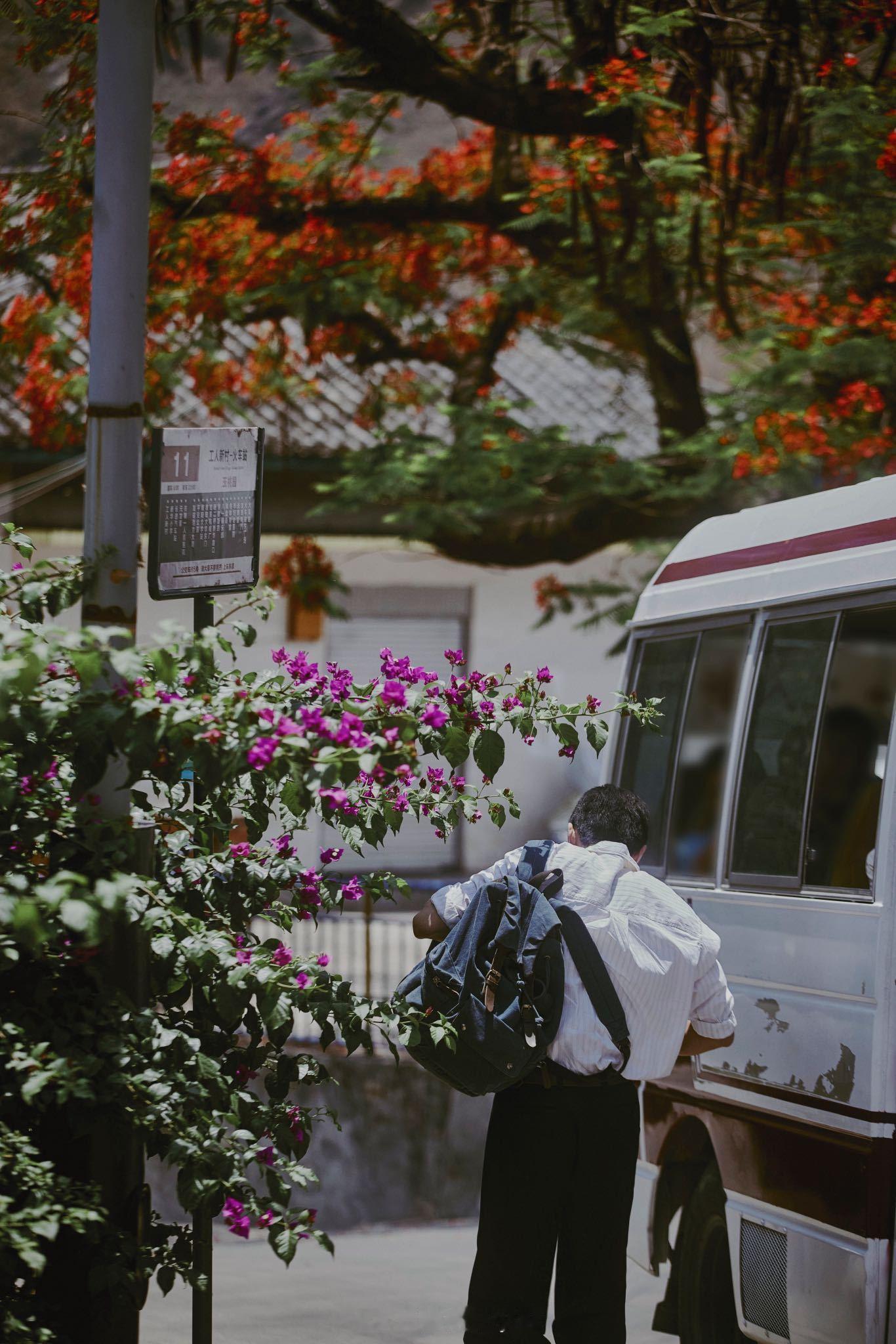 王鹤棣新剧寸头好帅 寸头最考验五官，王鹤棣扛住了。从97年追到15年，18年的跨