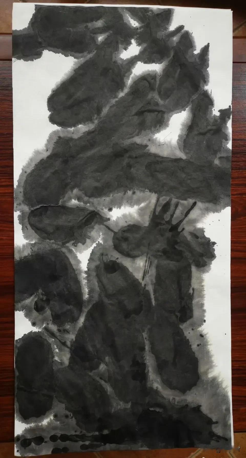 曾翔先生于海南三亚发布了这一作品，文案很有意思，这也是听到他骂人了，他说:毕加索
