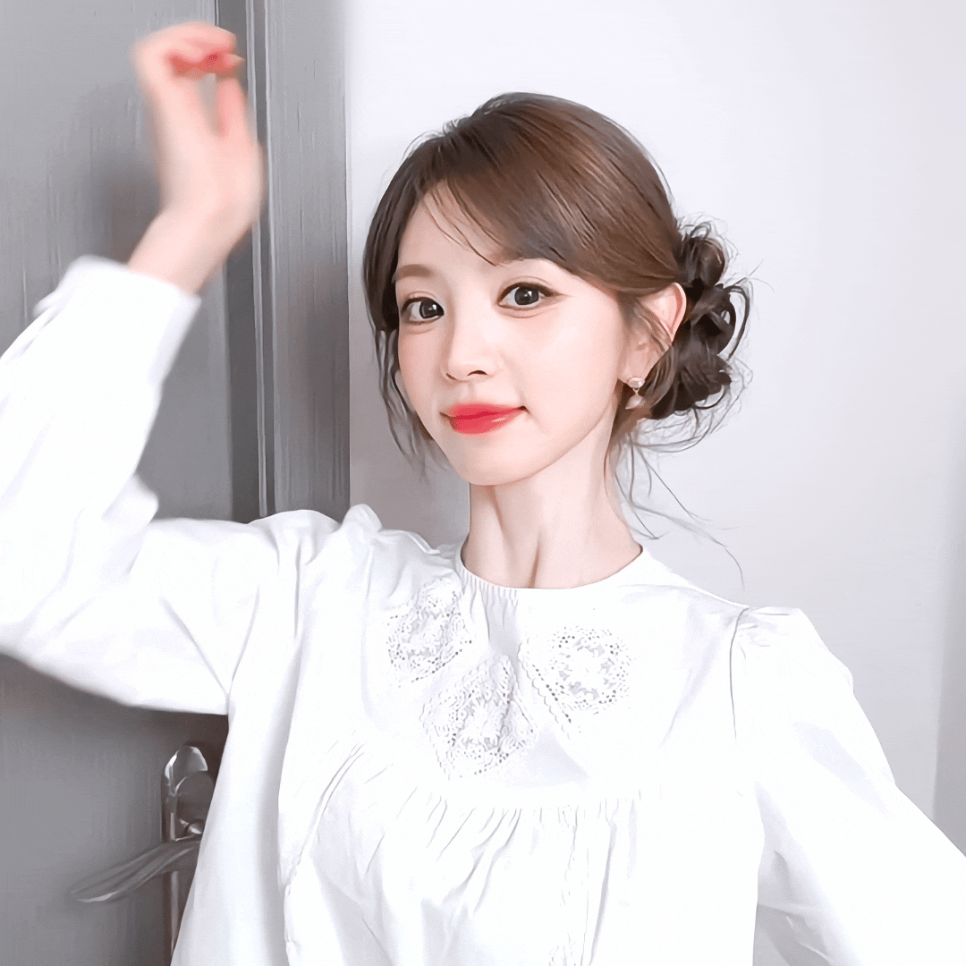 田曦薇破碎野感田曦薇这次好野田曦薇近期妆造状态直接鲨疯。随性凌乱短卷发搭配这个水