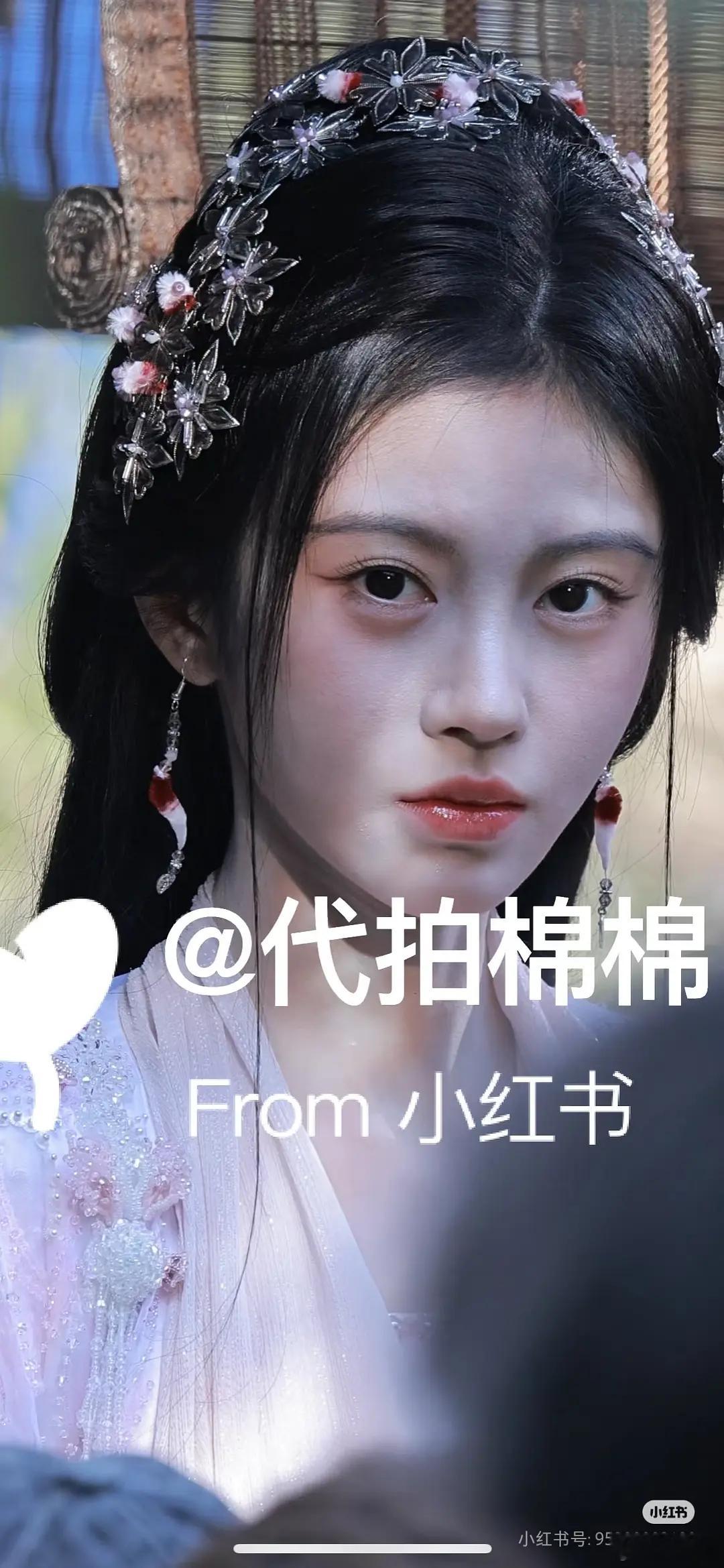 鞠婧祎纯纯纯生图，我真的是第一次见到她有皮肤纹路的照片鞠婧祎月鳞绮纪 ​​​
