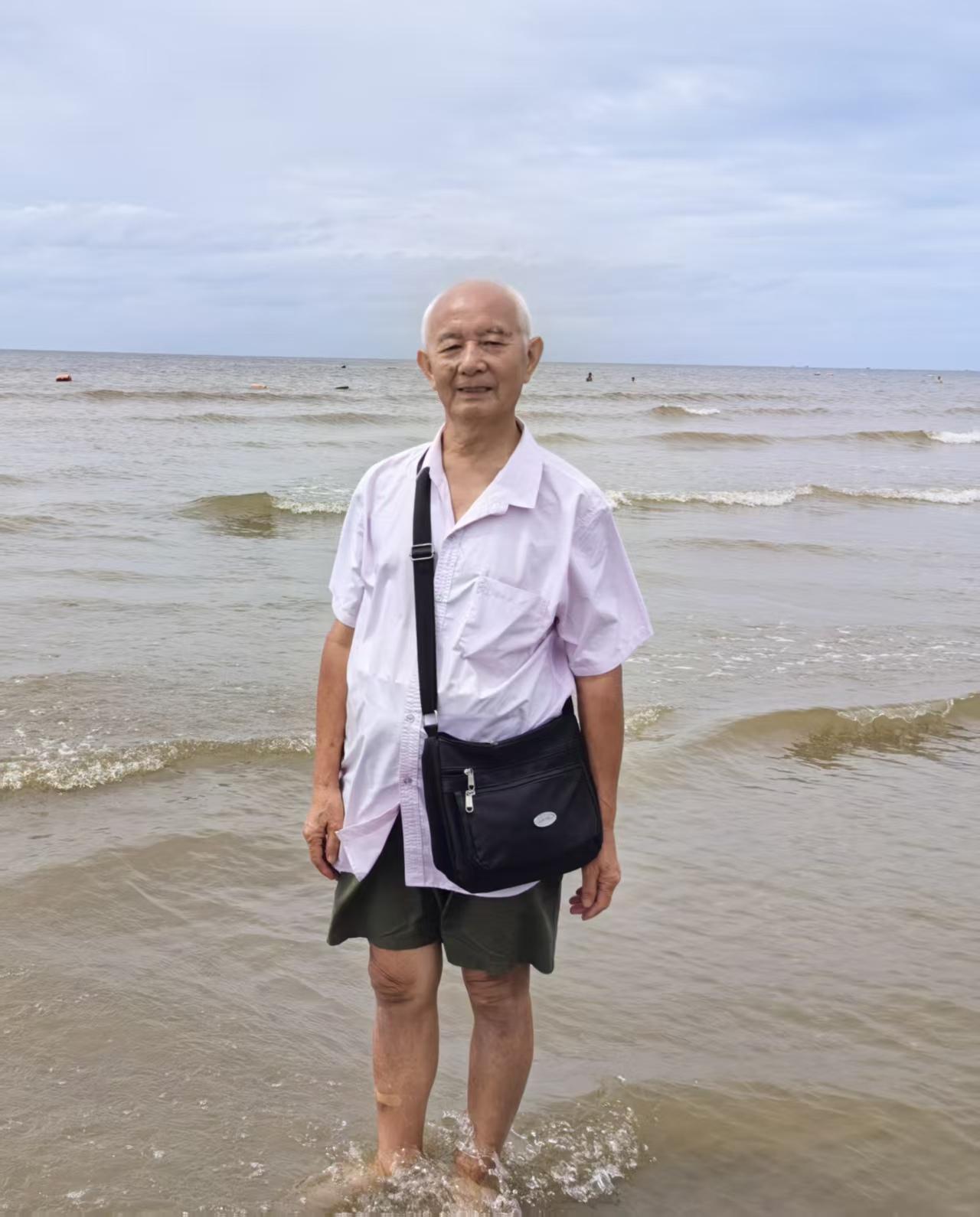 我为什么总提刘晓庆的事     因为我要把刘晓庆说的假话做的坏事都告诉大家   
