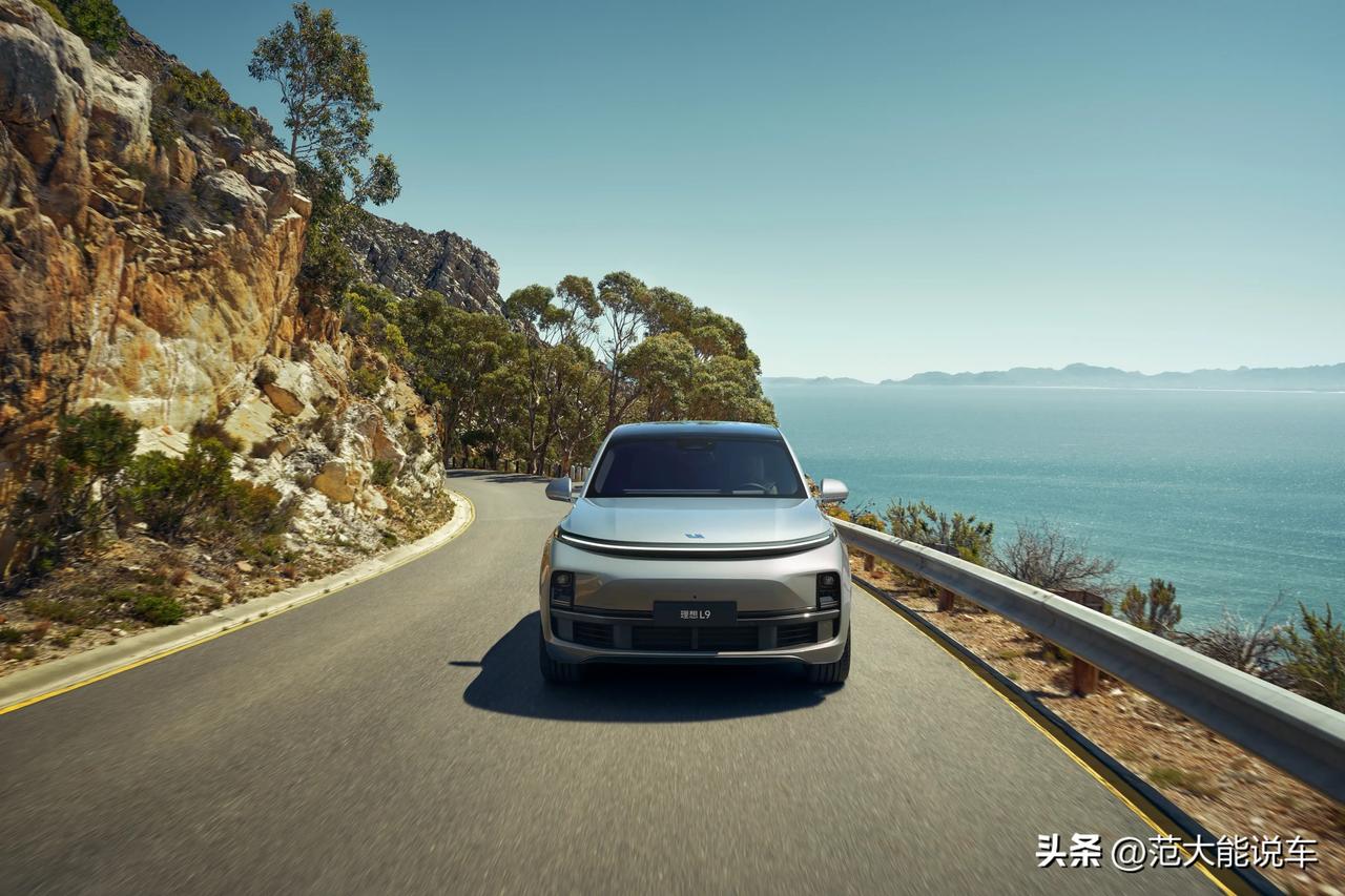 关于“现在还吹燃油车的人”这个话题，我觉得可以从两个层面来看。

第一个层面，燃