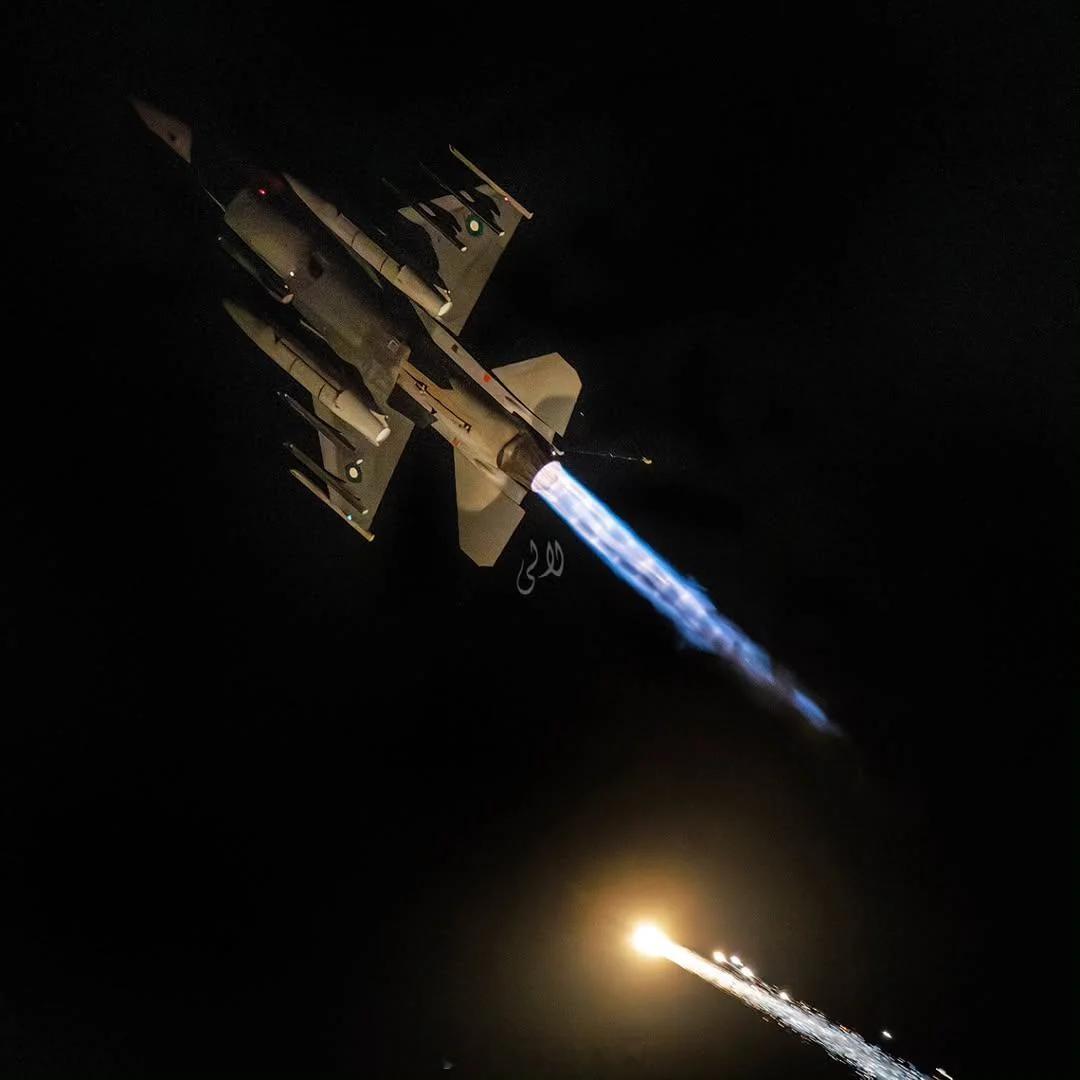 烽火问鼎计划 夜空下的F-16 ​​​