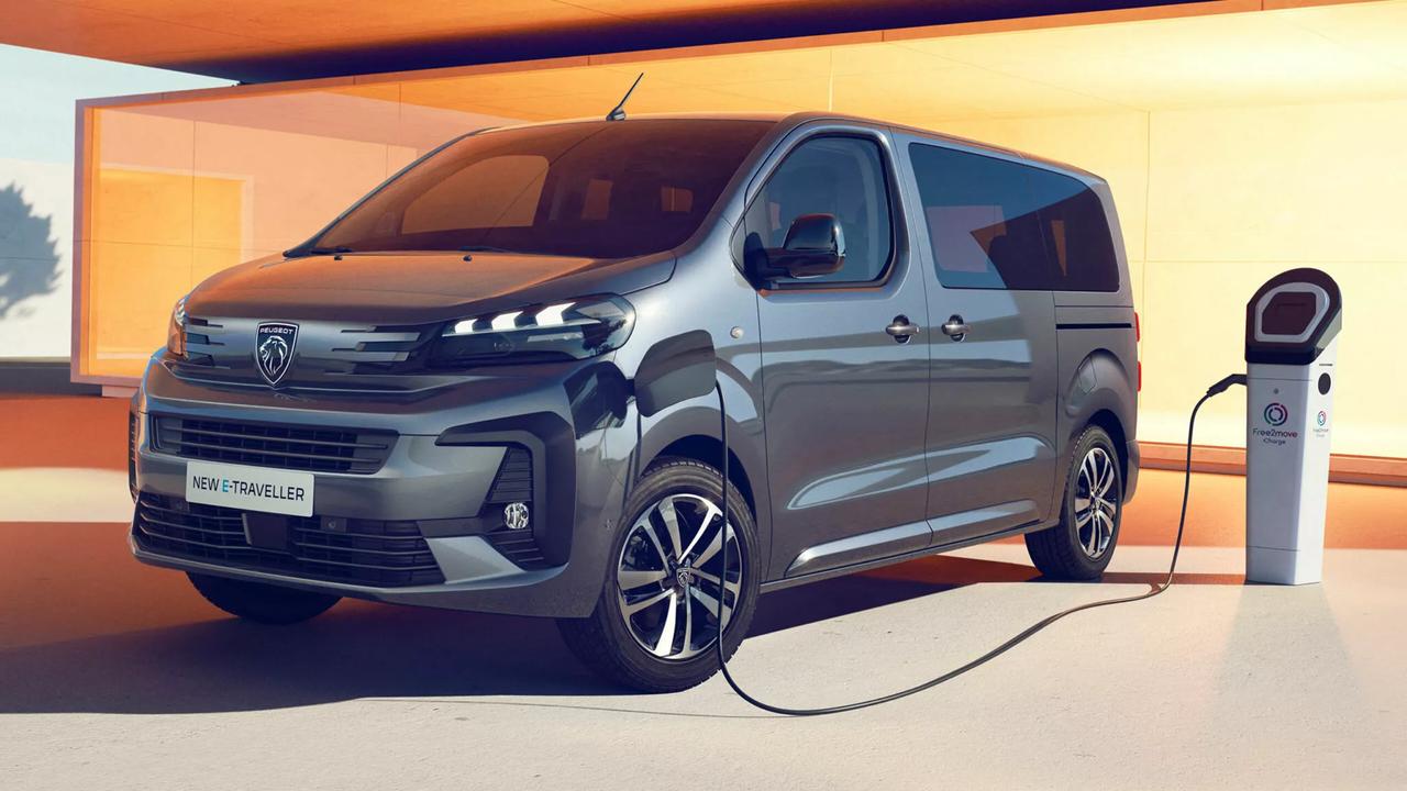 标致 E-Traveller纯电MPV，将提供5 至 9 座，车长从4.98 米