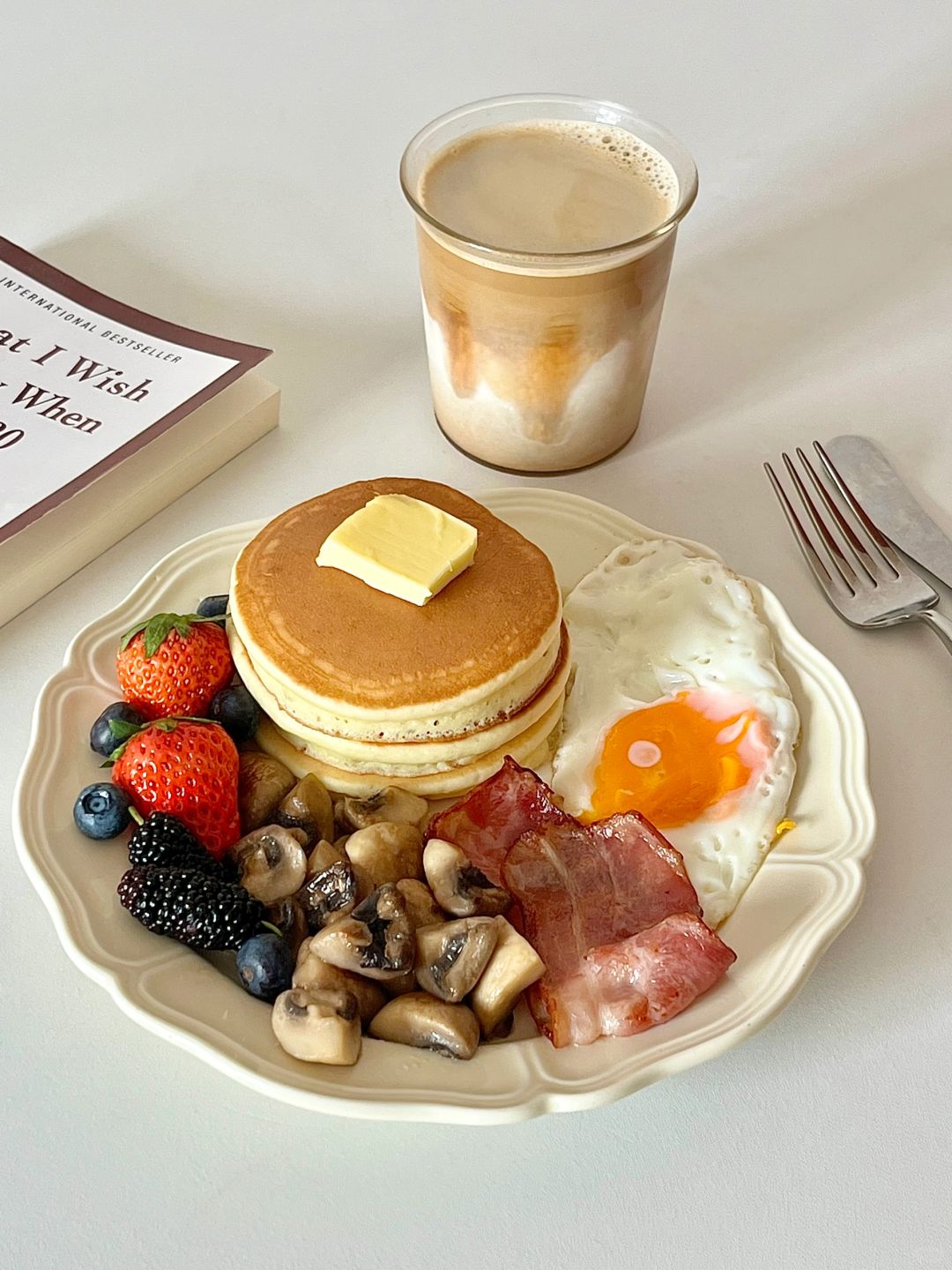 元气早餐 | 黄油松饼🥞煎蛋🍳培根🥓dirty