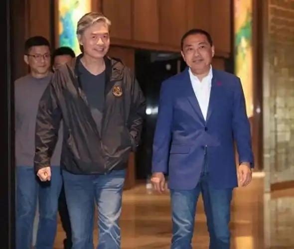 金溥聪是萧旭岑的第一位长官，萧旭岑是他一手提拔起来的，按道理来说是不应该出现目前