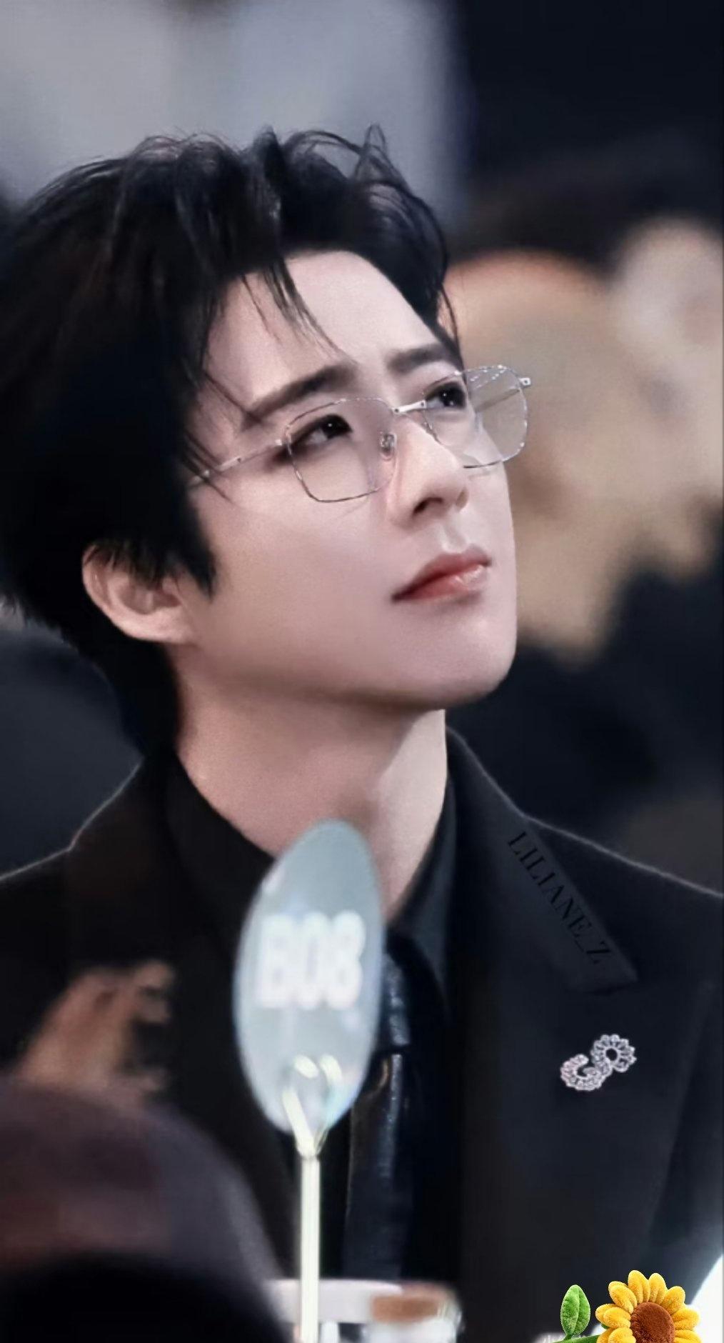 摩登兄弟 注意到我期盼的小眼神了吗刘宇宁🤩🎉👊 〈完蛋。今晚要睡不着了〉…