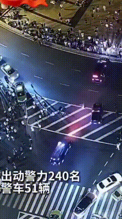 鞍山年轻人深夜转盘炸街耍酷，面具男拿玩具枪摆拍，交警连夜收网！
鞍山不少市民近期