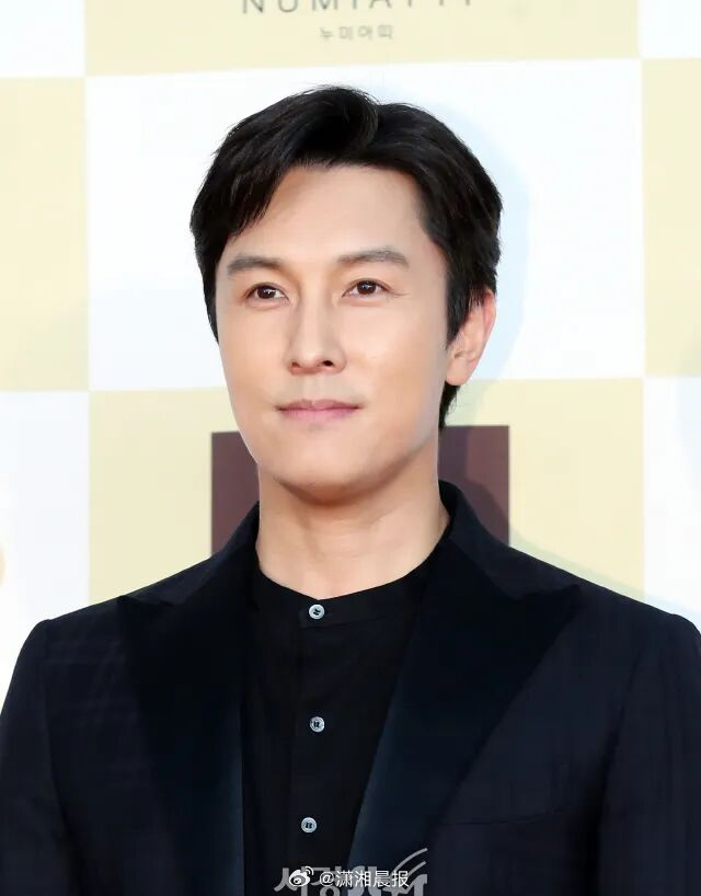 【#神话成员金烔完辟谣醉酒与粉丝吵架#】#前经纪人曝金烔完因缺钱求工作后爽约#3