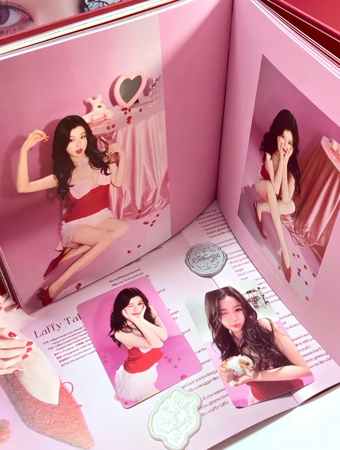 虞书欣内娱唯一史诗唱片女歌手 谁还没被虞书欣的音乐实力惊到？首张实体专辑就达成史