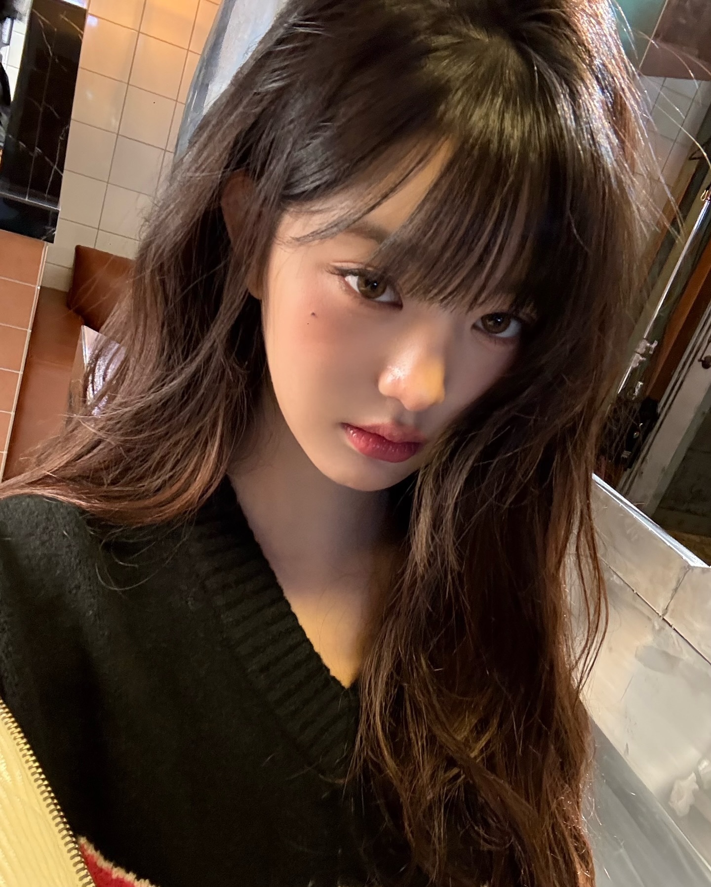 【张元英】是有多萌 张元英特意把娃娃翻到正面 ​​​