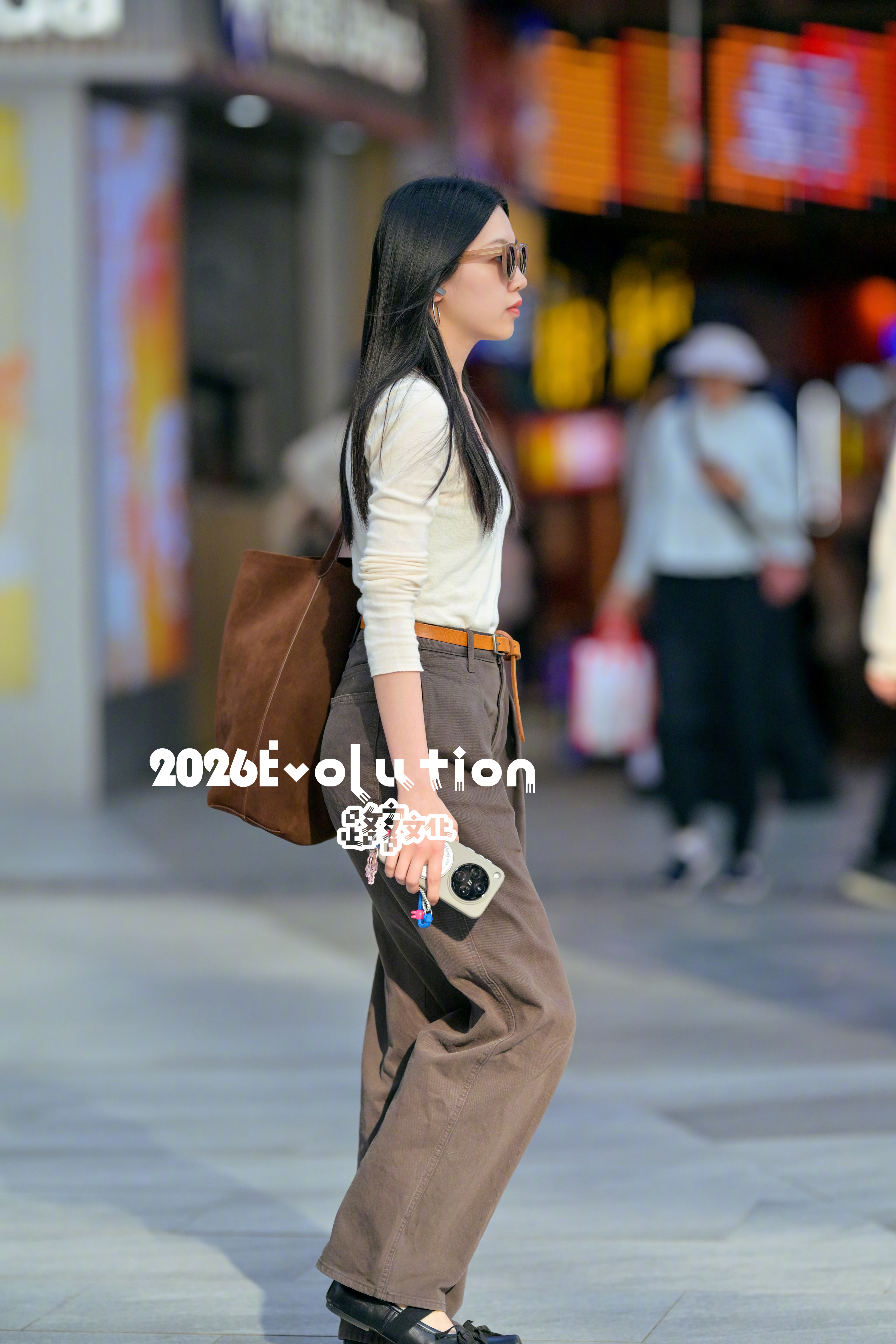 侧面好看耶 穿搭也不错 