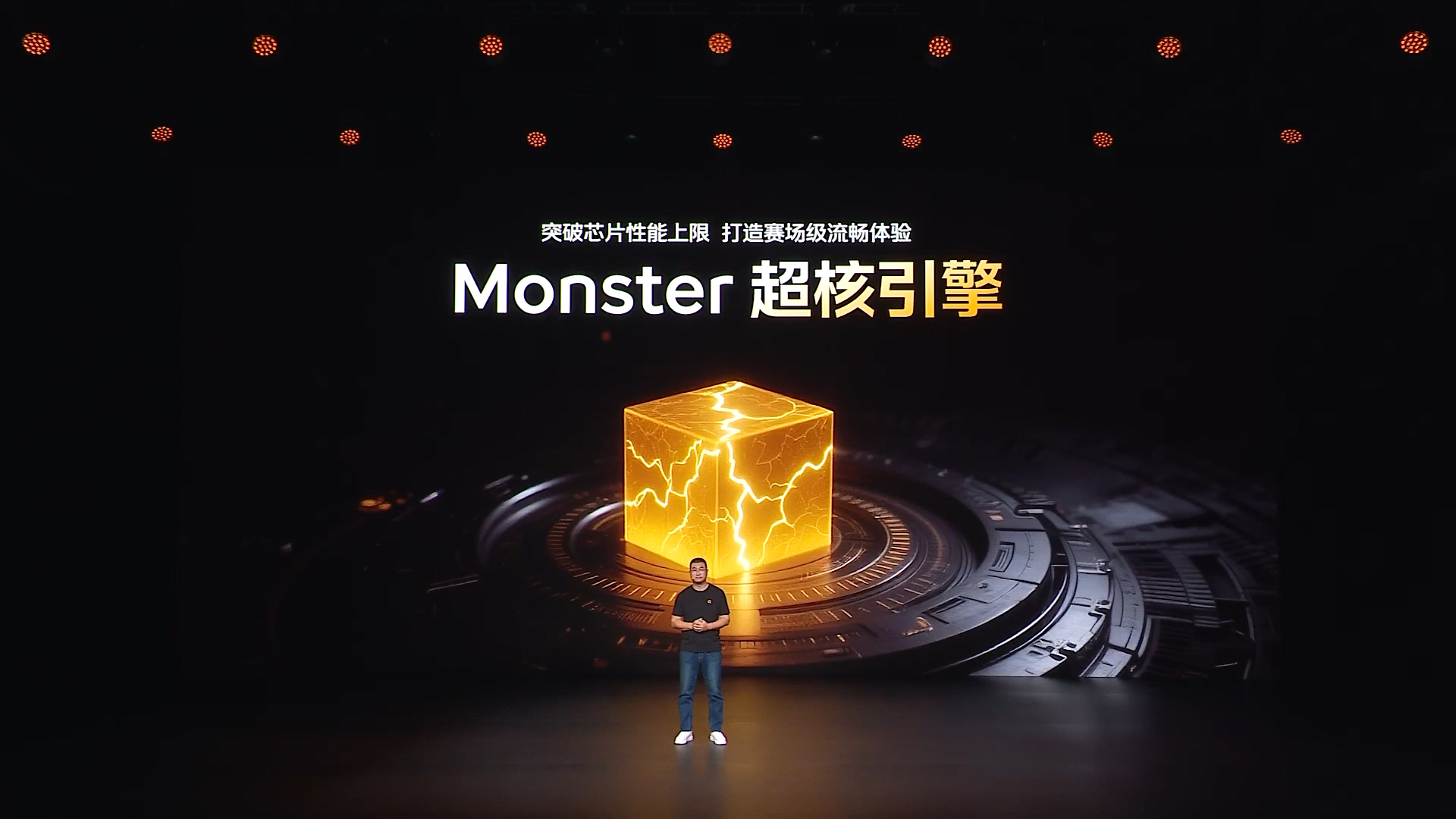 iQOO 15这次带来了自研电竞芯片Q3，2K三星珠峰屏，甚至还有潜望长焦、无线